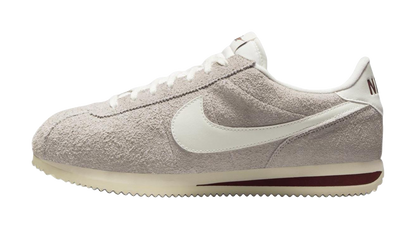 Nike Cortez Se Suede College Grey Dark Team Red Coconut Milk Sail vjkicks