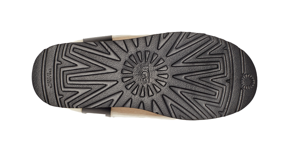 UGG Classic Clear Mini Snow Boots Black Womens vjkicks