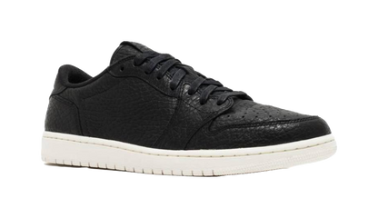 Jordan 1 Retro Low Swooshless Black vjkicks