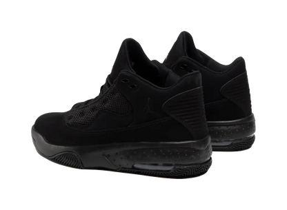 Air Jordan Max Aura 2 Black vjkicks