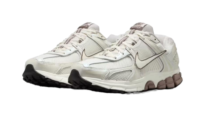 Nike Zoom Vomero 5 Sail Mink Brown Black Womens vjkicks