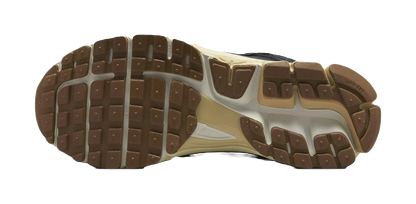 Nike Air Zoom Vomero 5 Black Sesame Womens vjkicks