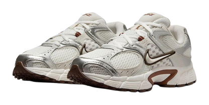 Nike V5 Rnr Sail Fauna Brown Phantom Light Orewood Brown Womens vjkicks